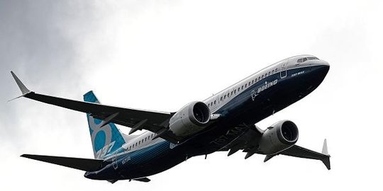 Luhut Panggil Kemenhub dan KNKT Bahas Perkembangan Boeing 737 Max 8