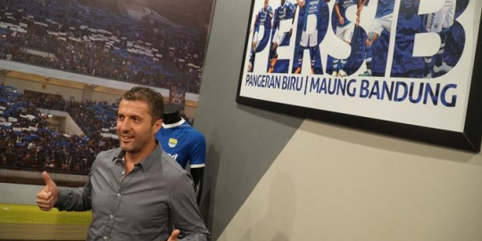 Pelatih Persib Isyaratkan Pemain Asia Incarannya Bakal Bawa Perubahan