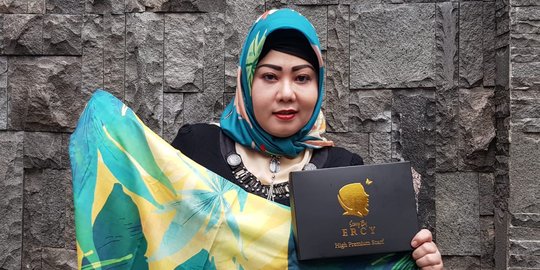 Penyanyi Wina DH Kini Geluti Bisnis Hijab