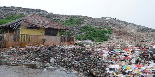 Pemkab Bekasi Belum Punya Payung Hukum Uang Bau TPA Burangkeng