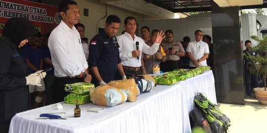 22,69 Kg Sabu dan 20.000 Pil Ekstasi Disita, Polisi Gulung 17 Pelaku