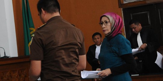 Sidang Putusan Sela, Hakim Tolak Eksepsi Ratna Sarumpaet
