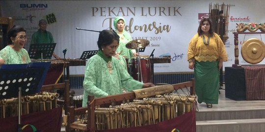 Lestarikan Tenun Asli Tanah Air, PT Sarinah Gelar Pekan Lurik Indonesia