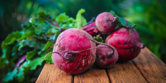 5 Bahan Alami untuk Atasi Ketombe Kronis