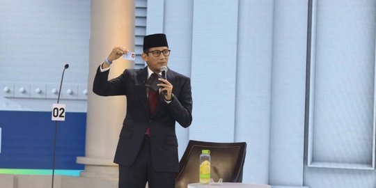 Timses Jokowi Ragu Sandiaga Mampu Integrasikan e-KTP dalam 100 Hari Kerja