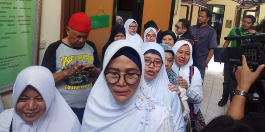 Berkas Belum Lengkap, Sidang Gugatan Korban First Travel Ditunda