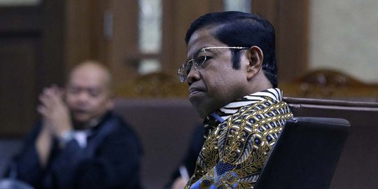 Ekspresi Idrus Marham Dituntut 5 Tahun Penjara