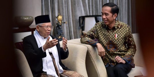 Jokowi Sampai Timses Tanggapi Hasil Survei yang Turun