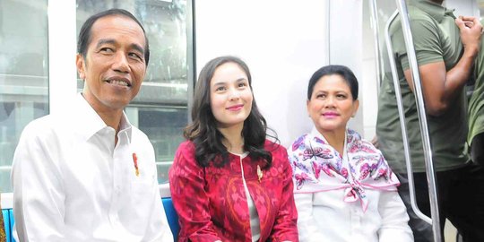 Jokowi Jajal MRT Bersama Chelsea Islan dan Disabilitas