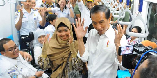 Jokowi: Tunjukkan Pada Saya Presiden Mana Cek Jalan Sampai 8 Kali