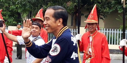 Cerita Jokowi Badan Kurus Gara-Gara Sehari Bisa Keliling sampai 5 Provinsi