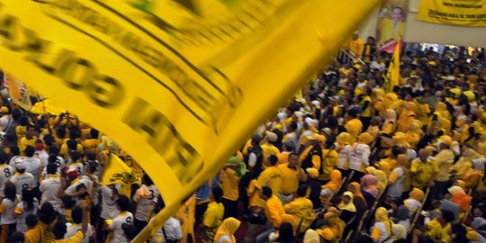 Bendera Golkar Berkibar di Lokasi Kampanye Prabowo