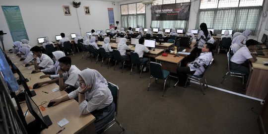 Melihat Pelaksanaan UNBK di SMKN 50 Jakarta