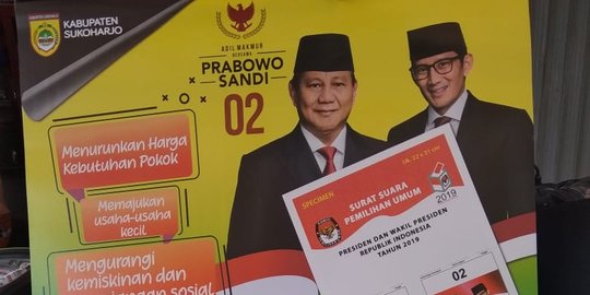 Beredar Ribuan Kalender Prabowo-Sandi Berlogo Pemkab Sukoharjo