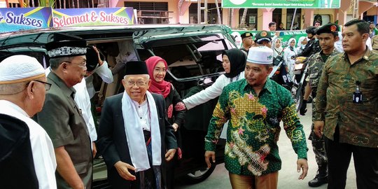 Ma'ruf Amin Perkenalkan Kampanye Model Baru Pakai Hologram