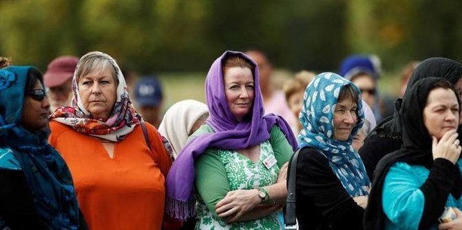 Pembaca Berita di Selandia Baru Pakai Kerudung Sebagai Bentuk Solidaritas buat Muslim