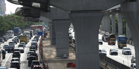 Jalan Tol Elevated Jakarta-Cikampek Diperkirakan Rampung Juli 2019