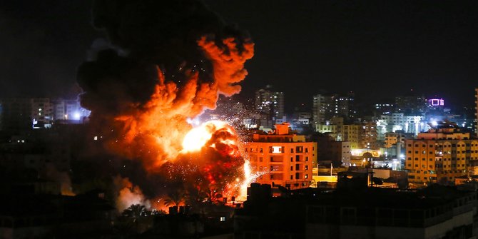Balas Serangan Roket, Israel Bombardir Gaza