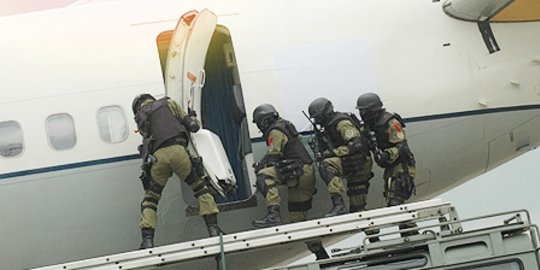 saat pesawat indonesia dibajak teroris