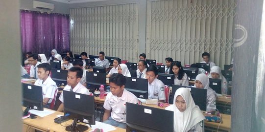 Hari Kedua, Ombudsman Sebut Temukan Pengawas UN Tertidur di Ruang Ujian