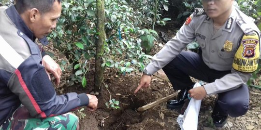 Diduga Gangguan Jiwa, Ibu di Purwakarta Kubur Bayi Dalam Keadaan Hidup