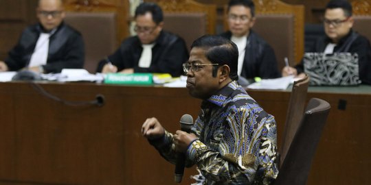 Sampaikan Pledoi Tak Sesuai yang Tertulis, Idrus Marham Ditegur Hakim