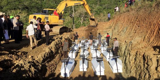 Pemakaman Massal Korban Banjir Bandang Sentani