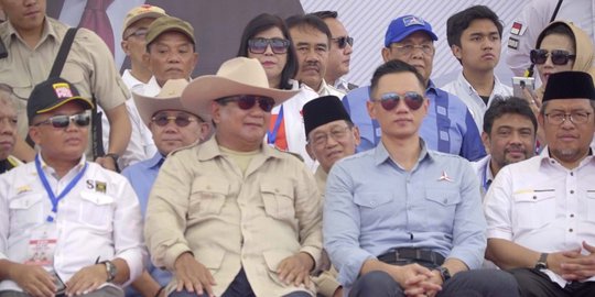 Prabowo Sebut Layak Masuk Struktur Menteri, AHY Merasa Terharu