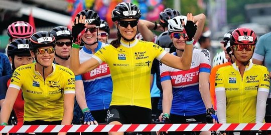 Kendati Diguyur Hujan, Tour de Bintan 2019 Tetap Meriah dengan Tari Melayu