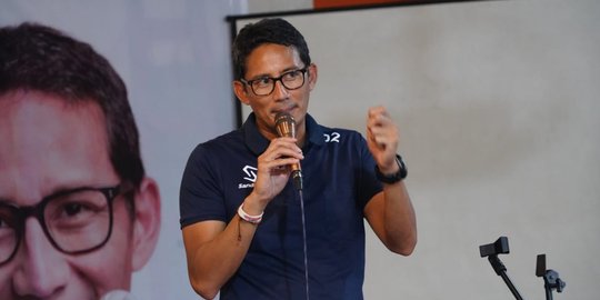 Seperti Jokowi, Sandiaga Anjurkan Masyarakat Pakai Baju Putih ke TPS