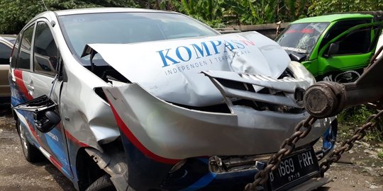 Ini Penyebab Rombongan Mobil Wartawan Peliput PDIP Kecelakaan di Tol Cikampek