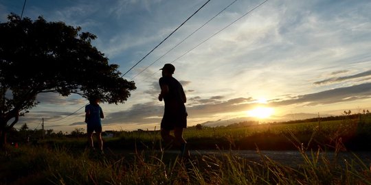 Awan Vega Berwarna Merah Kuning Biru dan  Hitam Gegerkan 