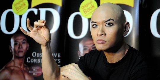 Deddy Corbuzier Kaget Dapat Hadiah dari Dwayne Johnson, Lihat Isinya Bikin Melongo