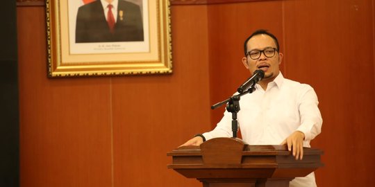 Jaga Kesehatan, Menaker Ajak Pensiunan Selalu Berpikir Positif