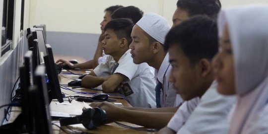 Server Diserang Virus, Ujian Nasional di SMAN 4 Medan Ditunda