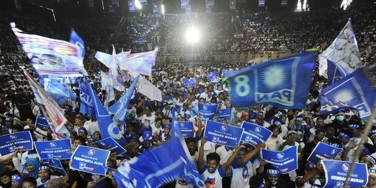 profil bara hasibuan, politikus pan yang beda pendapat dengan amien rais