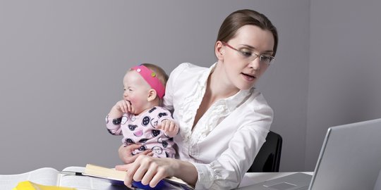 Manfaat Jadi Seorang Ibu untuk Karir yang Cemerlang