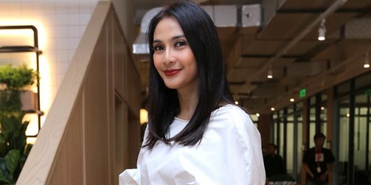 Maudy Koesnaedi Sempat Menolak Main Ave Maryam