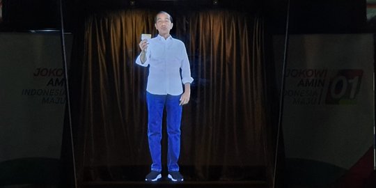 Jokowi: Hologram 'Jokowi' Ini Buatan Anak Muda Dalam Negeri