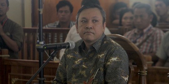 Bupati Nonaktif Pakpak Bharat Didakwa Terima Rp 1,6 Miliar dari Rekanan