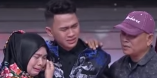 Haru, Beni Satukan Bapak dan Ibu Yang Sudah Berpisah Di Atas Panggung LIDA 2019