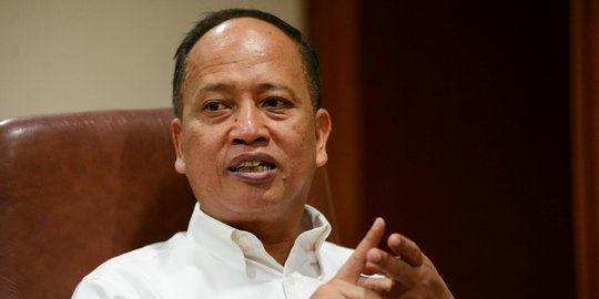 Hadiri Acara Temu Akbar Startup, Menteri Nasir Naik Motor Listrik