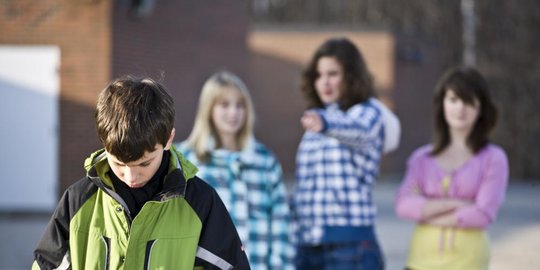 bullying dengan sikap cuek rev1
