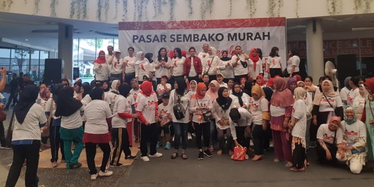 Gelar Sembako Murah, Perempuan Jenggala ingin Genjot Suara Jokowi