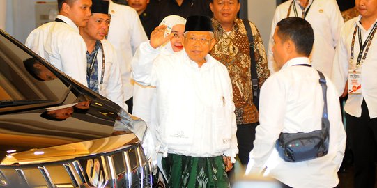 Ma'ruf Amin Nilai Susun Menteri Perlu Negosiasi, Bukan Masalah Gampang