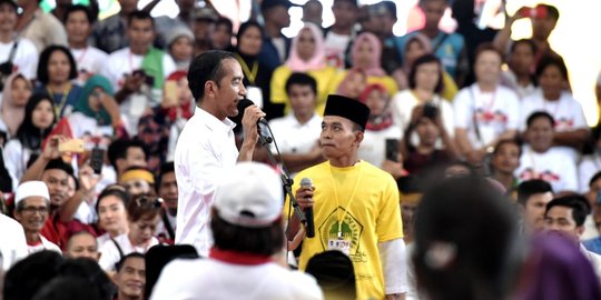 Kampanye di Jakarta, Jokowi Pamer Wajibkan PNS Pakai Baju Betawi