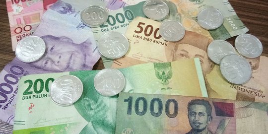 Rupiah Melemah ke Level Rp 14.152 per USD