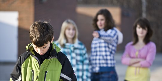 Ini yang Perlu Dilakukan Terhadap Anak Korban Bullying atau Perundungan