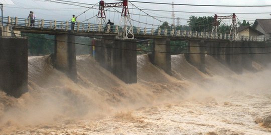 Bulan Depan, Warga Bogor Siap Konsumsi Air Sungai Ciliwung