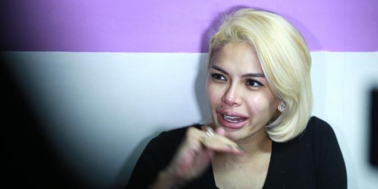 Lepas Rindu, Nikita Mirzani Peluk Mesra Uya Kuya